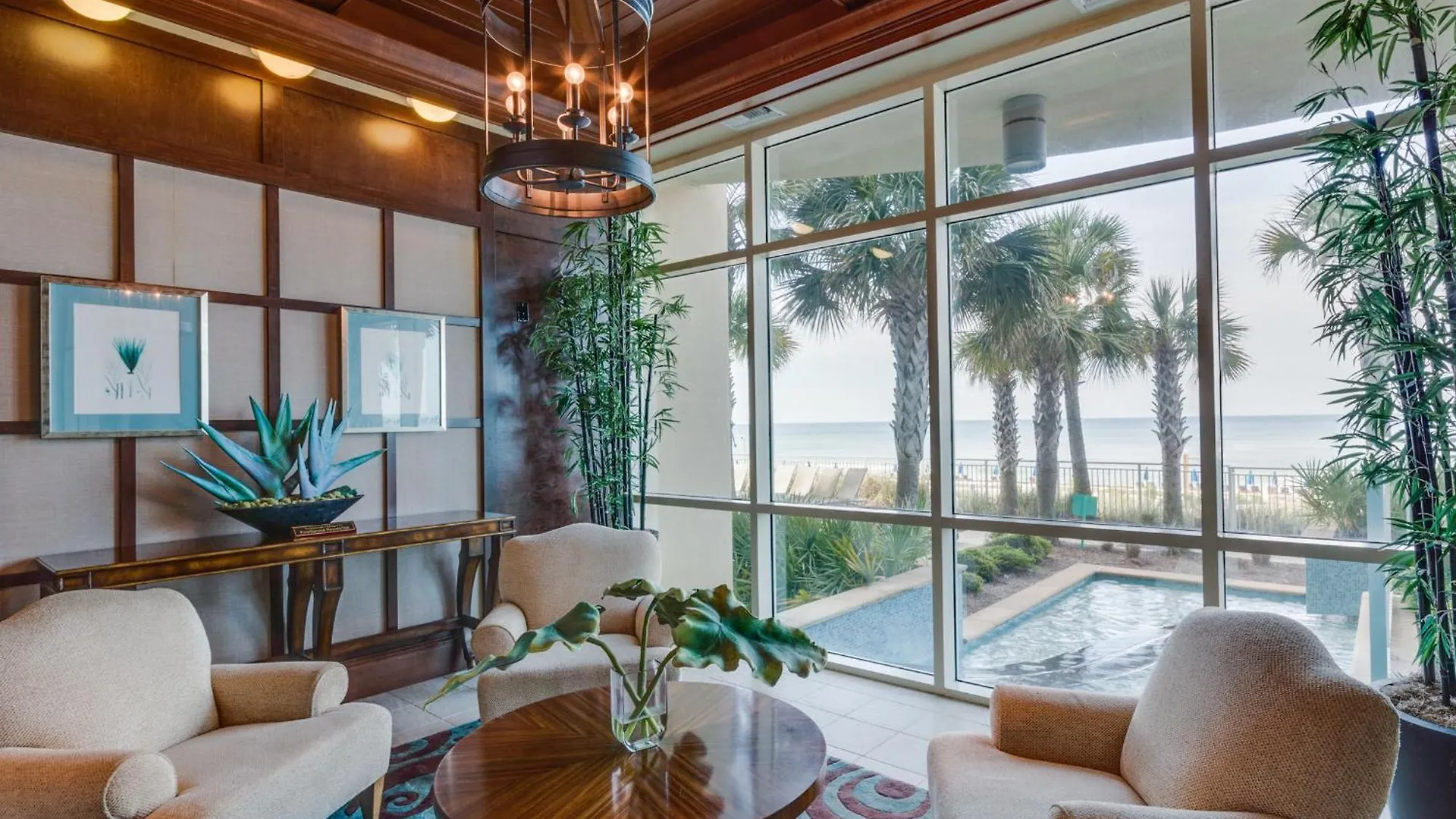 Aqua Resort 711 By Emerald Coast Retreats Panama City Beach United States