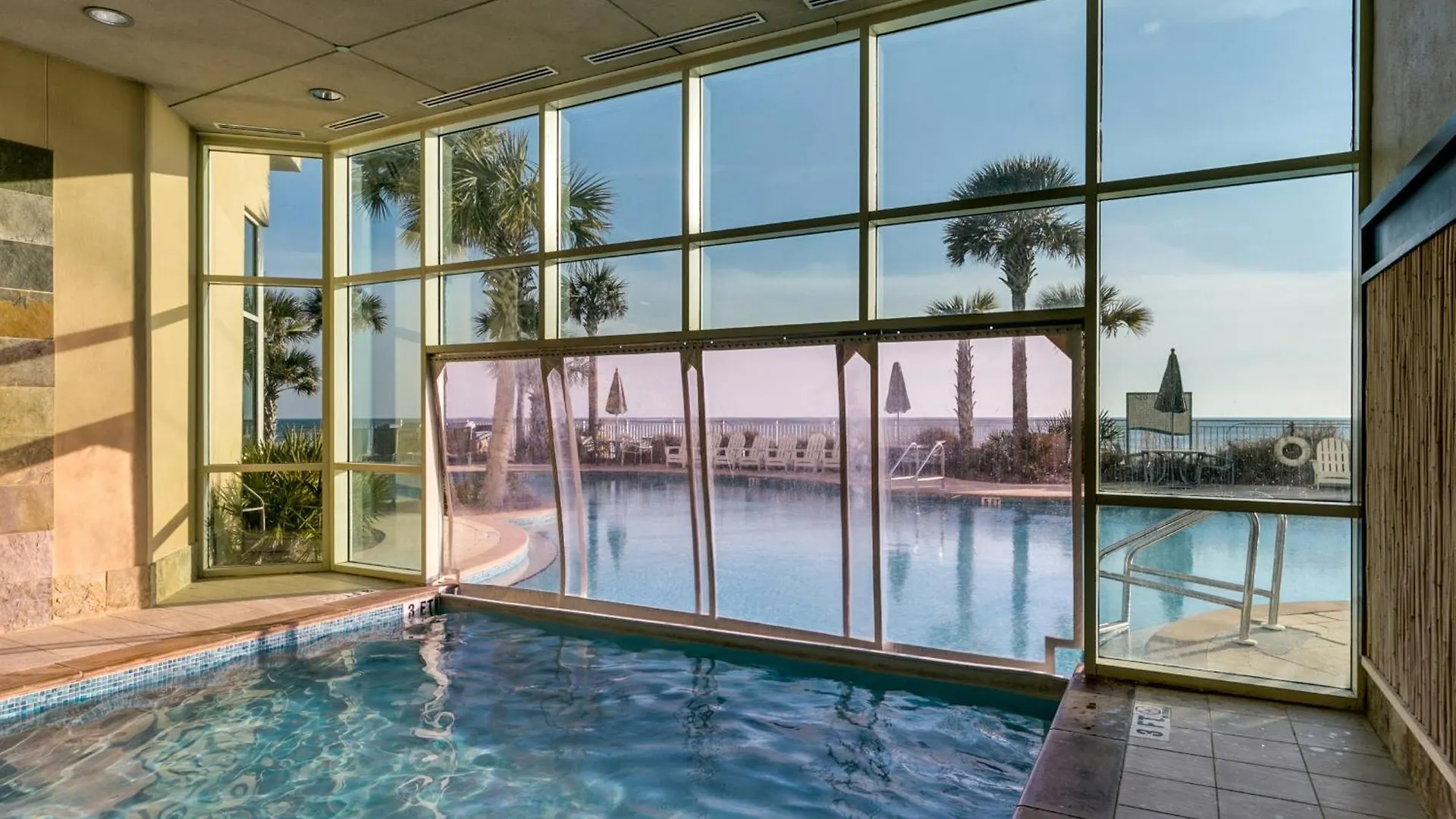 Apartment Aqua Resort 711 By Emerald Coast Retreats Panama City Beach United States