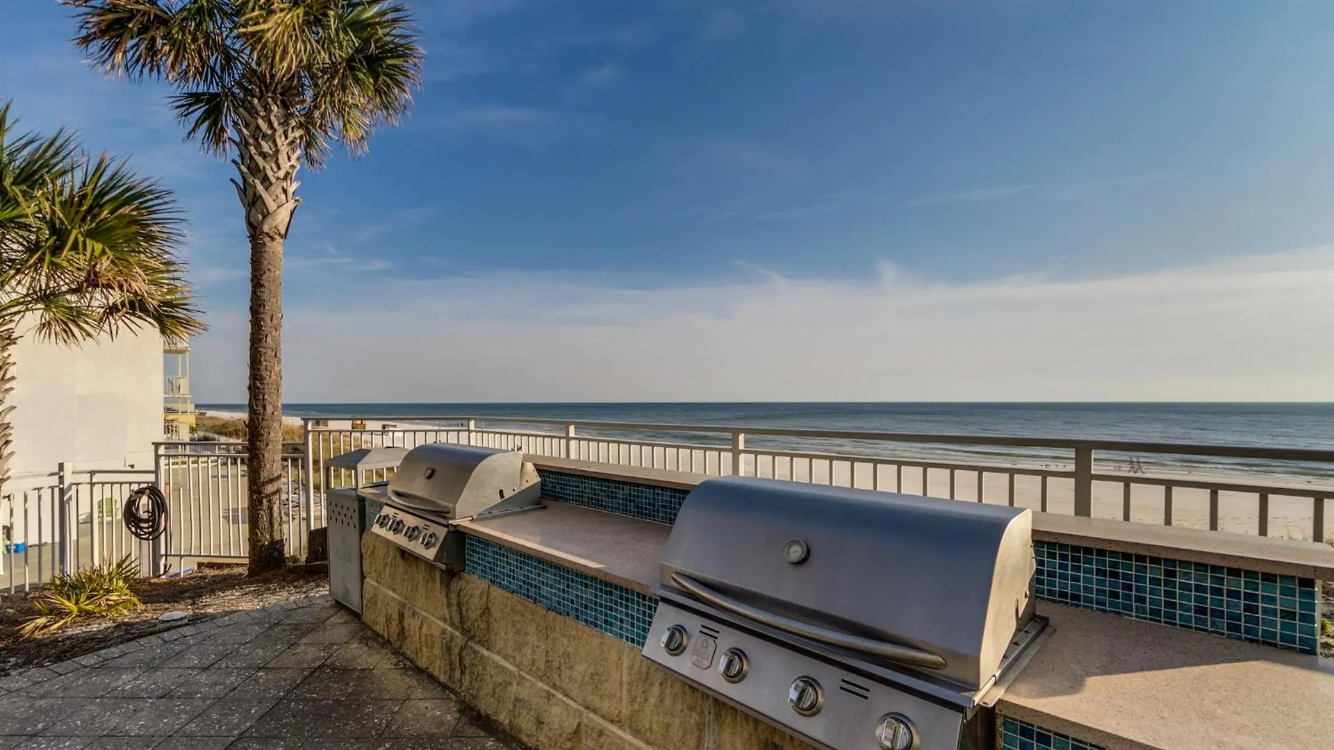 Apartment Aqua Resort 711 By Emerald Coast Retreats Panama City Beach