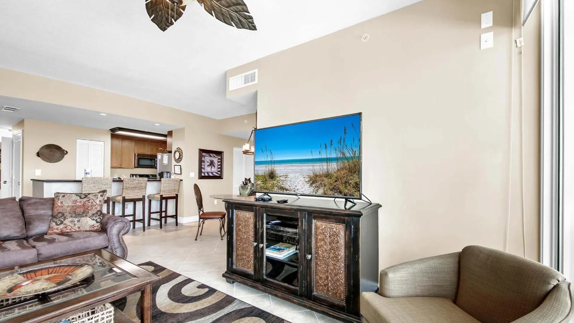 Apartment Aqua Resort 711 By Emerald Coast Retreats Panama City Beach